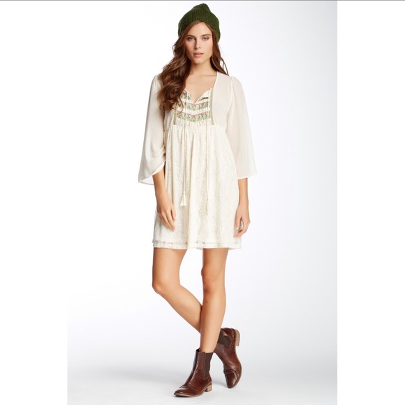 Flying Tomato Dresses & Skirts - Flying Tomato Ivory Embroidered Crochet Dress